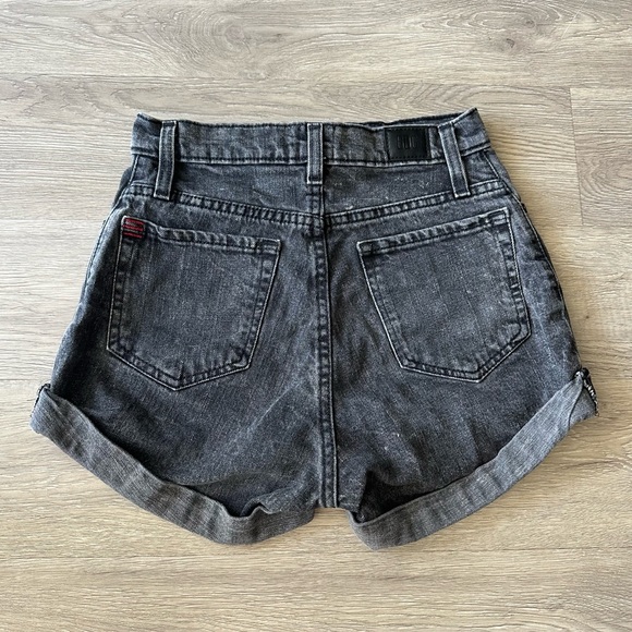 Urban Outfitters BDG The Mom High-Rise High Waisted Charcoal Denim Jean Shorts - Picture 4 of 8